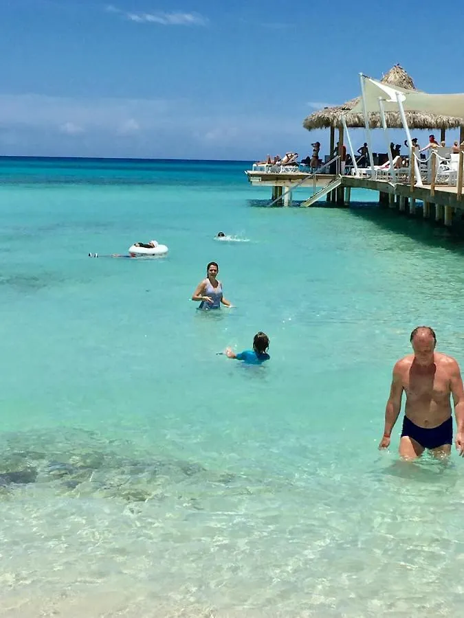 Beach Studio @Cadaquescaribe Bayahibe Apartment